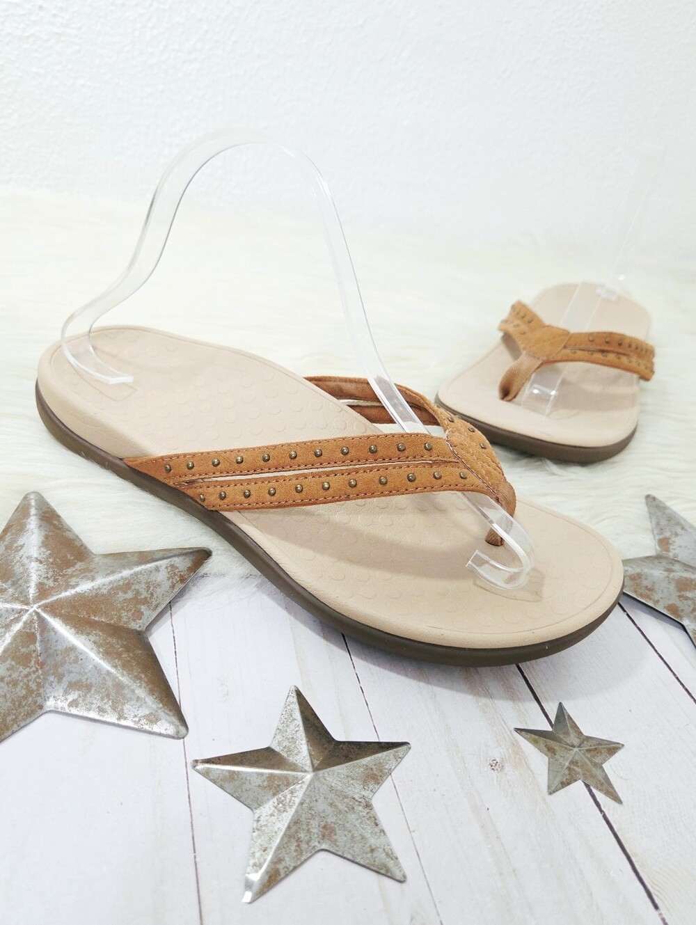 Vionic Tasha studded leather sandals Toffee Brown toe post slides women's size 9